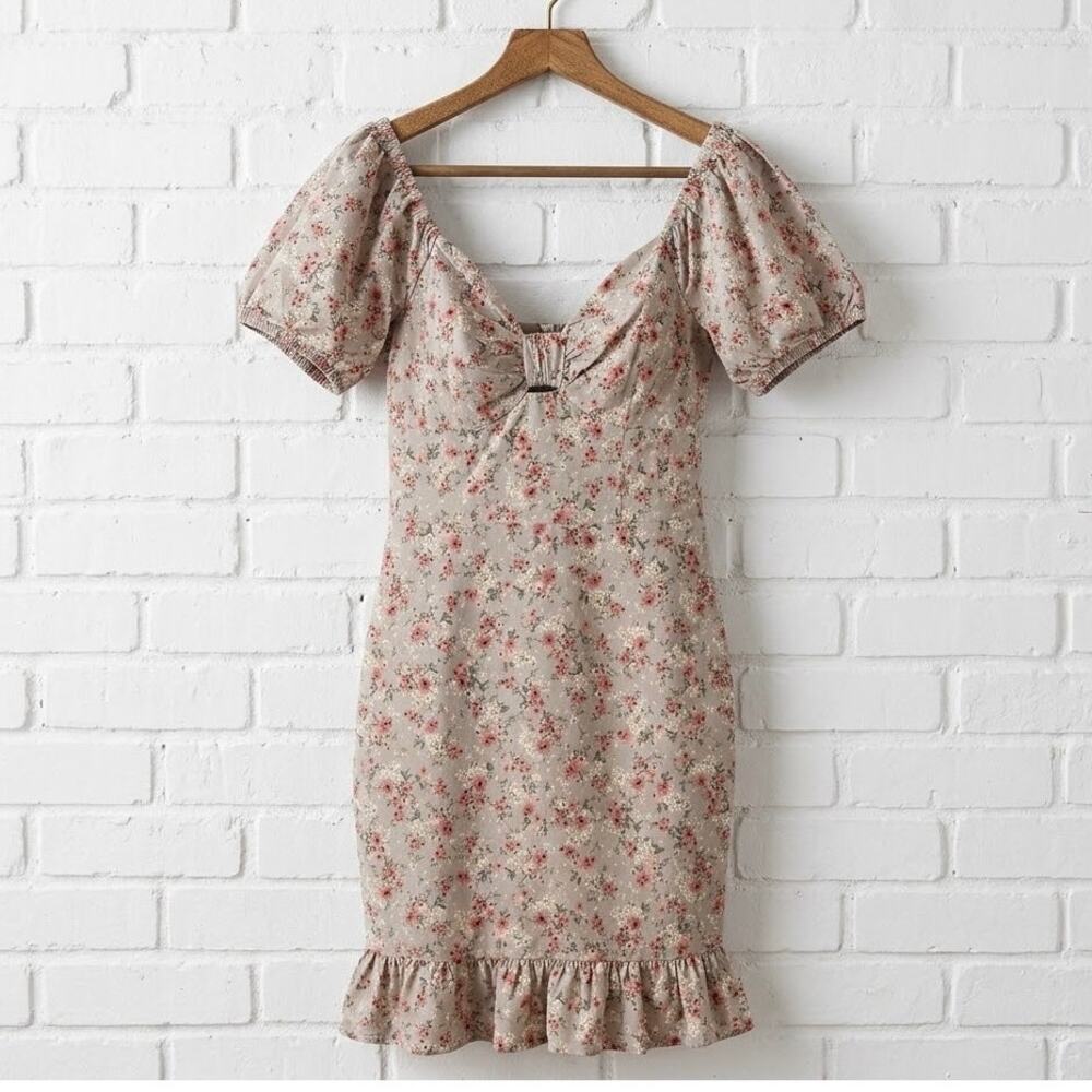 Romantic Ditsy Floral Puff Sleeve Coquette Mini Dress Sweetheart Ruffle Hem